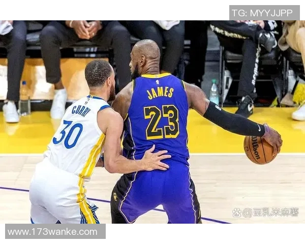 火箭队主场憾负湖人,年轻阵容仍需磨炼 火箭队主场憾负湖人,年轻阵容仍需磨炼